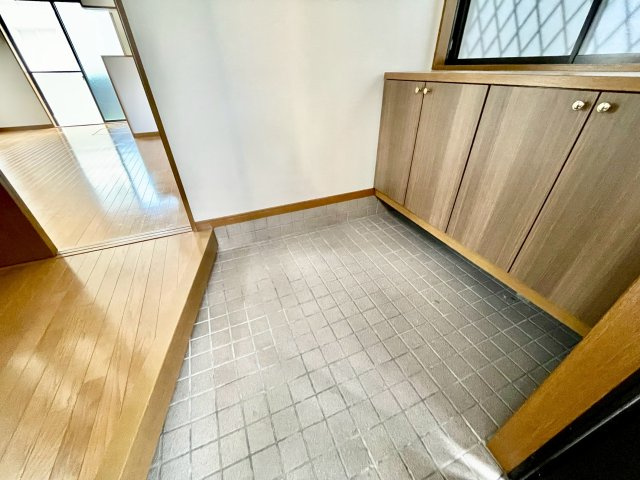 原田元町貸家のバルコニー