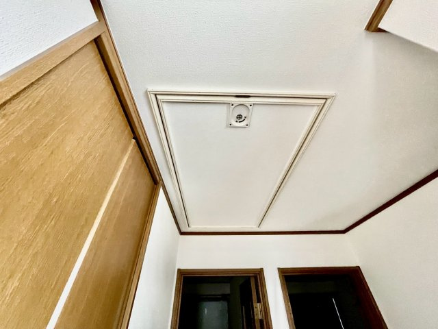 原田元町貸家の収納