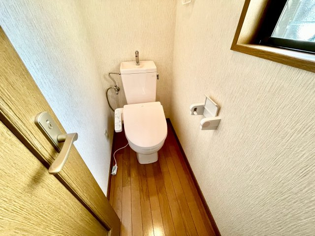 原田元町貸家のトイレ