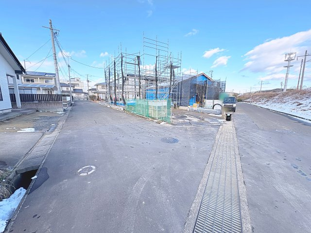 新築戸建・新築建売　福島市瀬上町字桜町【ZEH水準住宅】瀬上小・北信中の前面道路含む現地写真