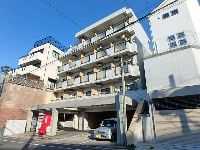横浜市神奈川区高島台のマンションの画像