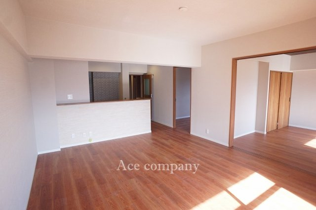 【居間・リビング】の画像