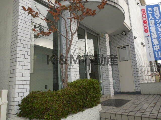 サンイング天王台のエントランス|建物の内部です