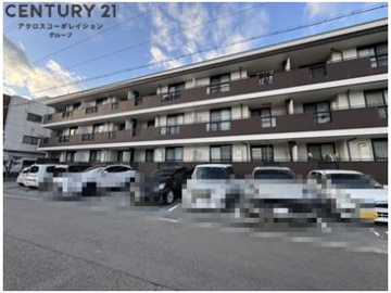 敷地内駐車場完備しています