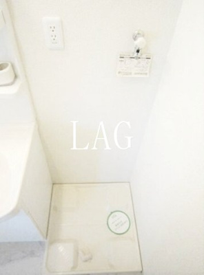 【設備】 | ＭＯＭＡ | 室内洗濯機置き場です。