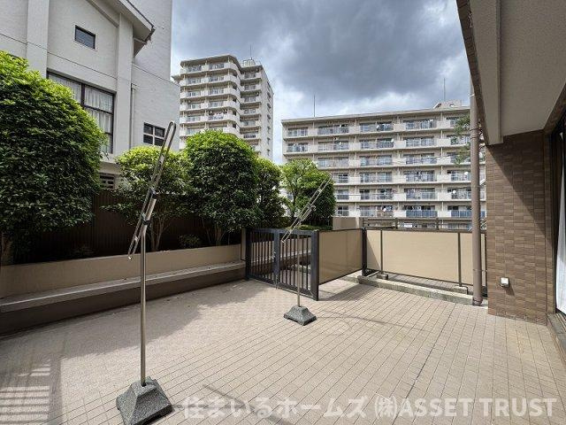 朝日シティパリオ高井戸の庭|専用庭