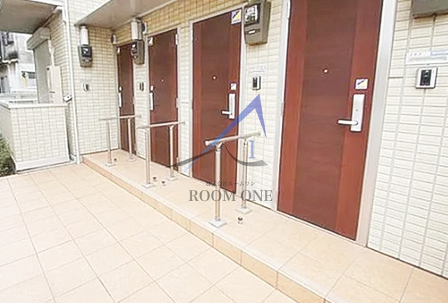 クローバーハイツのエントランス|エントランスです。