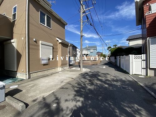 【前面道路含む現地写真】 | 【仲介手数料０円】藤沢市鵠沼海岸5丁目　中古一戸建て | 藤沢市鵠沼海岸5丁目　中古一戸建て