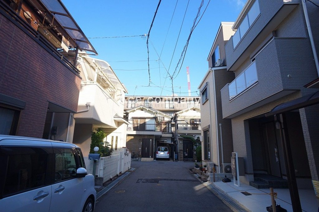 【前面道路含む現地写真】 | 八尾市荘内町1丁目 | 【前面道路：公道幅員約4.8ｍ☆】