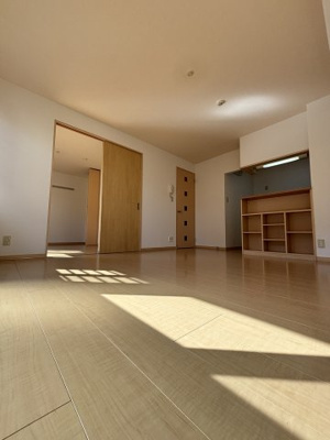 【居間・リビング】 | シャイニーパーク