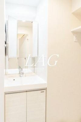 【独立洗面台】 | コンフォリア王子 | 独立洗面台になります。