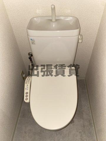 仲介手数料0円！！スクエアコートのトイレ