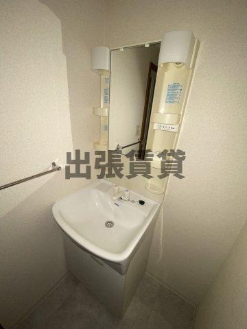 仲介手数料0円！！スクエアコートの独立洗面台