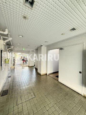 ツダフラットのロビー