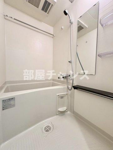 ディアレイシャス名古屋太閤通Ⅲの浴室
