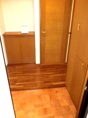 【玄関】 | フレンドコーポＡ棟 | ※イメージ　反転タイプのお部屋の写真