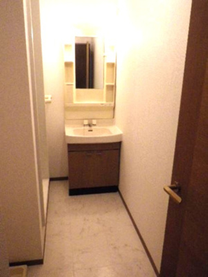 【洗面所】 | フレンドコーポＡ棟 | ※イメージ　反転タイプのお部屋の写真