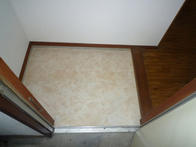 【玄関】 | メゾンサイキＢ棟 | ※同建物同型別のお部屋