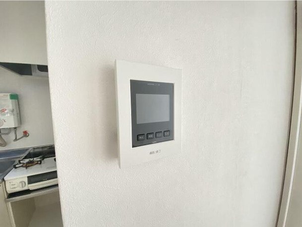 東山マンション　二面採光　広々リビング　南西向きのセキュリティ