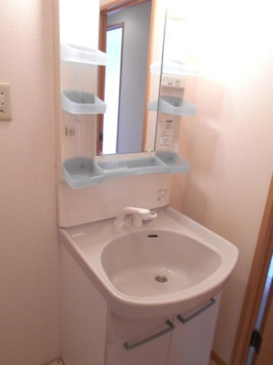 【洗面所】 | グリーンハイツ | 広い洗面スペース