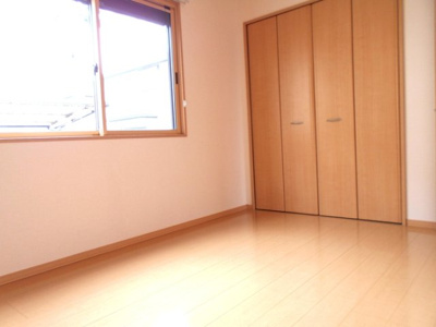 【洋室】 | グリーンハイツ | 落ち着いた色調の洋室です