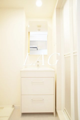 【洗面所】 | リブリ・エクレール | 独立洗面台です。