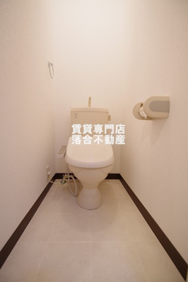 【トイレ】 | ティー・アンド・ジェイ | 落ち着いた色調のトイレ