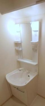 【独立洗面台】 | セフィラdioII | 朝の身支度には欠かせない独立洗面化粧台