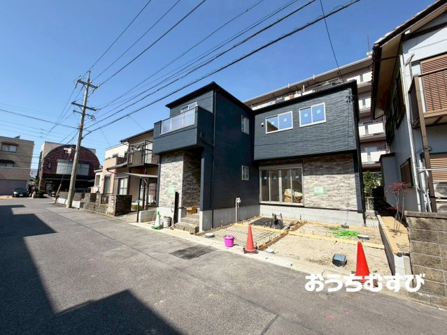 春日井市下条町1期(全1棟)の前面道路含む現地写真