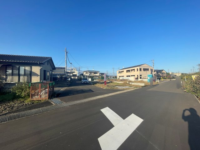 新築戸建・新築建売　福島市瀬上町字桜町【ZEH水準住宅】瀬上小・北信中の前面道路含む現地写真