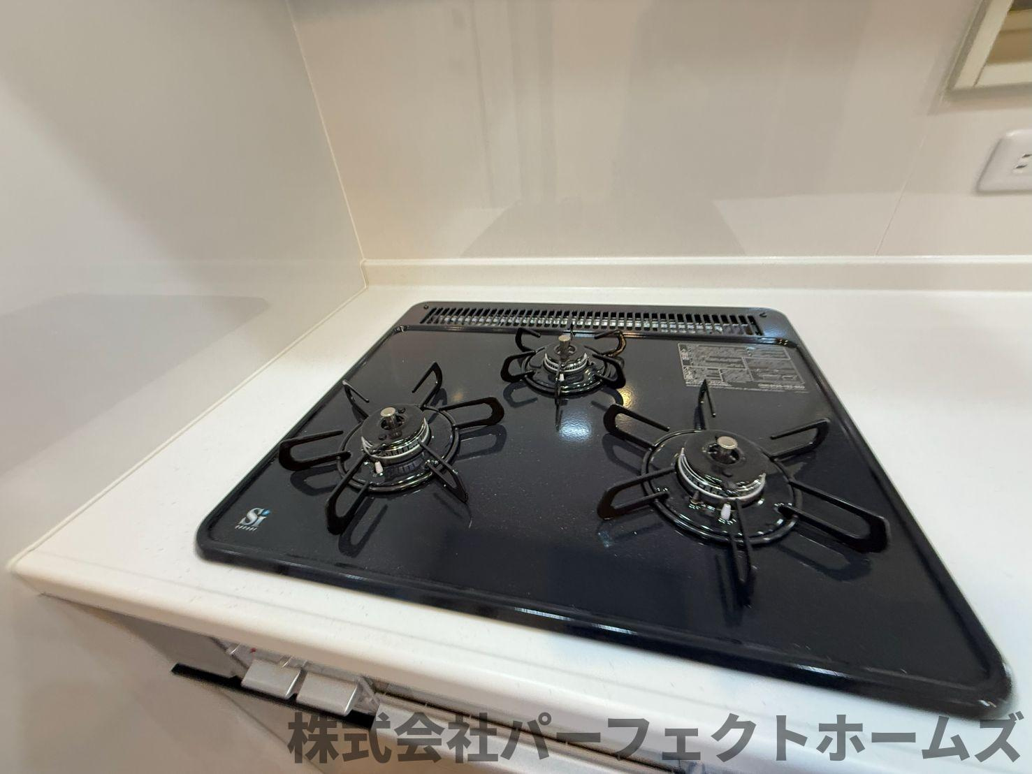 伊加賀西町戸建のキッチン|きれいなキッチンです
