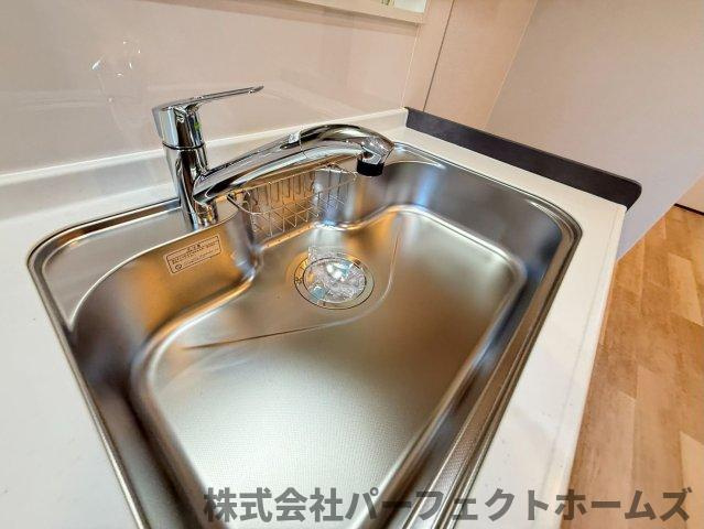 伊加賀西町戸建のキッチン|きれいなキッチンです