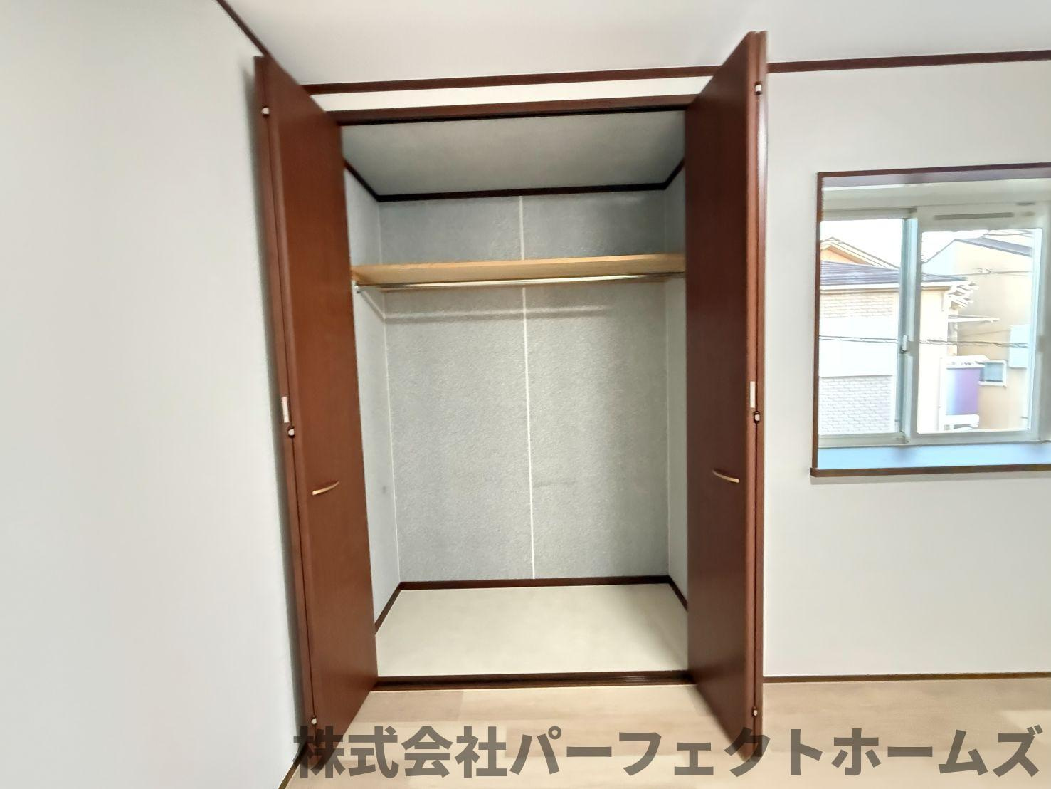 伊加賀西町戸建の収納|便利な収納スペースです