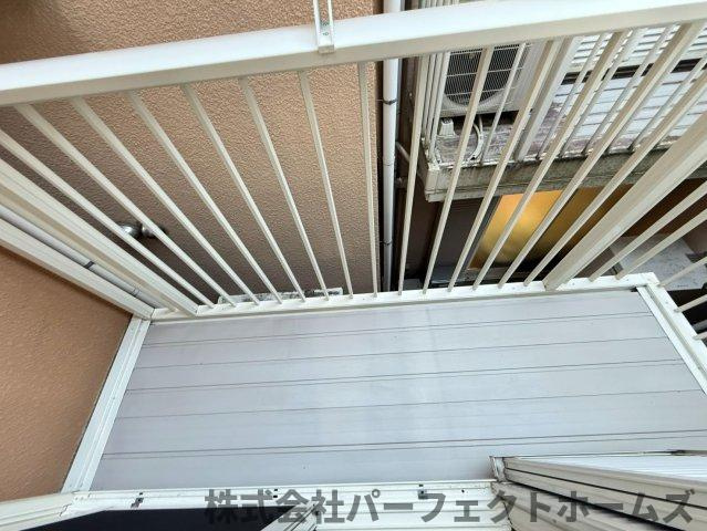 伊加賀西町戸建のバルコニー|バルコニーからの眺めを楽しみながら食事をしませんか