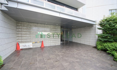 【エントランス】 | リストレジデンス鶴見カレンコート