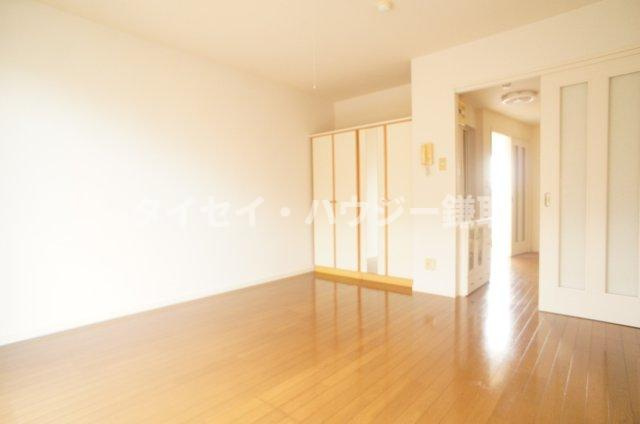 コーポニッコーの居間・リビング|同タイプのお部屋の画像です