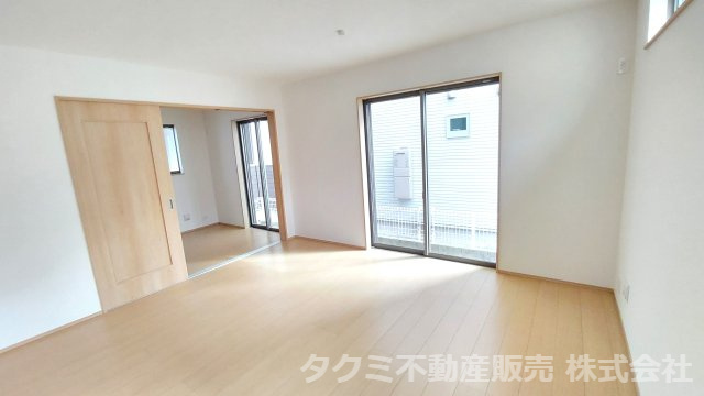 神戸市垂水区城が山　新築一戸建の居間・リビング