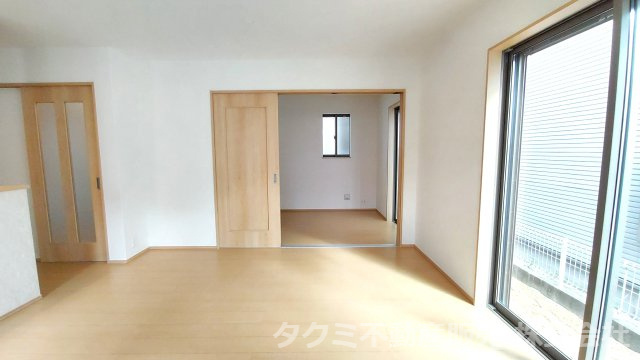 神戸市垂水区城が山　新築一戸建の居間・リビング