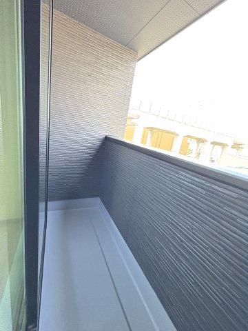 【バルコニー】 | 大野城市雑餉隈町1丁目1期　1号棟（全1棟）【仲介手数料無料・0円】 | 現地写真。