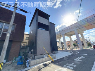 【外観】 | 現地写真。プラス不動産販売なら、現場の全ての棟をまとめてご見学頂けます。