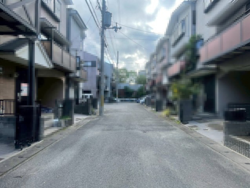 京都府京都市伏見区羽束師志水町225-8の前面道路含む現地写真|住宅街ですので、車通りが少なく静かな環境となっております(^^)/