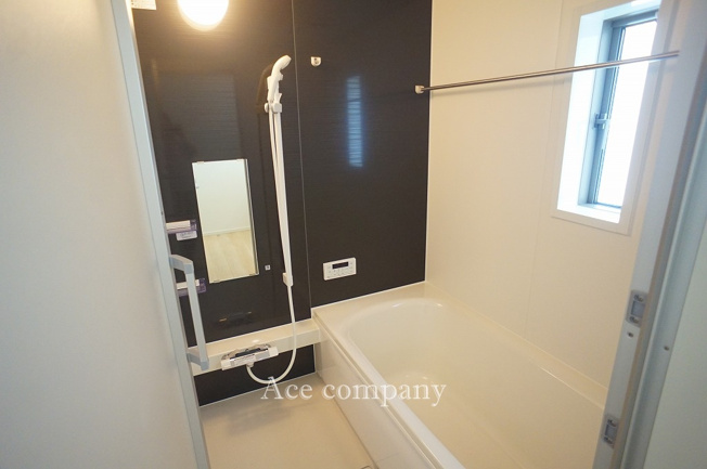 【内観：施工例】 | 生野区田島3丁目　【2号棟/全4区画】 | 【同社による同仕様の施工例】オートバス・追炊機能・浴室乾燥機完備です☆