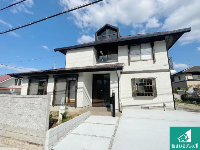 神戸市西区桜が丘中町　中古一戸建ての外観|周辺は落ち着いた街並みの住宅地！子育てがしやすい住環境です！気になることがありましたら、お気軽にお問い合わせください！