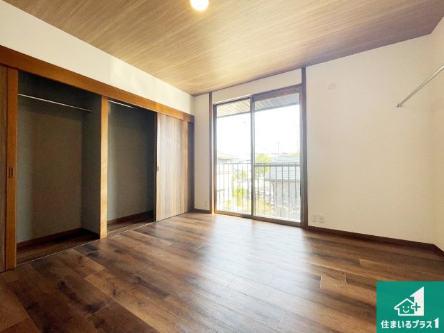 神戸市西区桜が丘中町　中古一戸建ての洋室|収納スペースが充実しているので子供の成長に合わせてたくさん収納ができます！家族構成に合わせた様々な活用ができる収納！