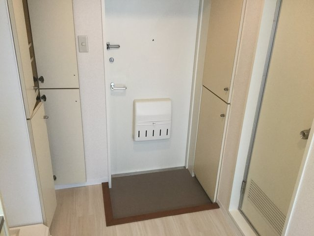 アーバンコア鹿野の玄関