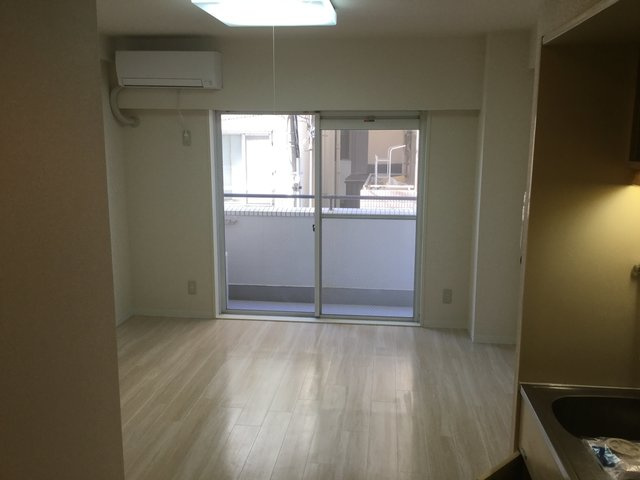 アーバンコア鹿野の居間・リビング