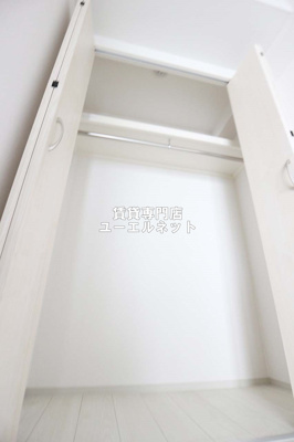 【収納】 | ベルエール江坂 | クローゼット付きでお部屋もスッキリ♪