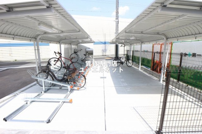 【その他共用部分】 | ベルエール江坂 | 自転車通勤にも便利な駐輪場付き♪