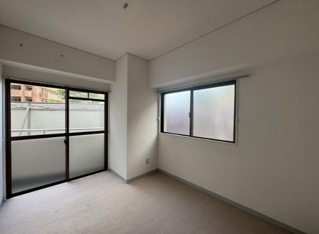 ベルフォーレの洋室