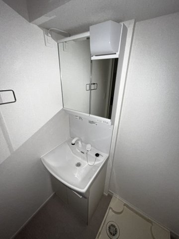 【独立洗面台】